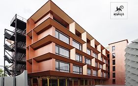 โรงแรมโฟร์มังกี้ (SHA Extra Plus)